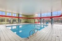 AmericInn & Suites By Wyndham Baraboo Event Center - Swimmingpools