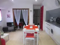 STUDIO RENTAL DOMAINE DE LA BAUME