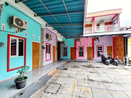 Harmony House Syariah Near Alun Alun Pati Mitra RedDoorz