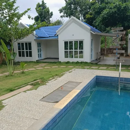 Kaadgal Resort