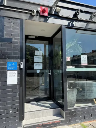 St Kilda Accommodation Отели рядом с достопримечательностью «Мидл Парк Бич»