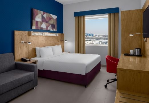 홀리데이 인 익스프레스 공항 셔틀 정보