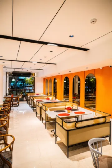 Alhambra Hotel Banda Aceh Отели в г. Банда Асех