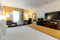 Travelodge by Wyndham Ottawa East