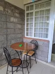 Rosslyn Studios Hotels in Ruaka