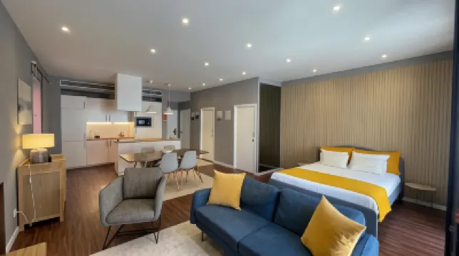 MyTrip波爾圖飯店 Câmara Municipal de Matosinhos附近的飯店