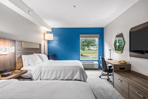 Holiday Inn Express & Suites Carneys Point - Pennsville
