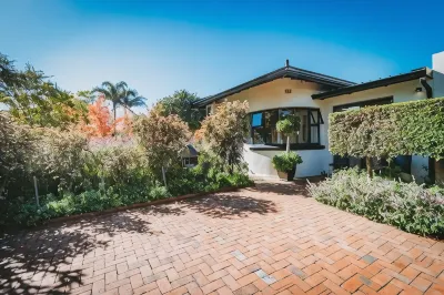 아콘 게스트 하우스 조지 빅토리아 베이 주변 호텔