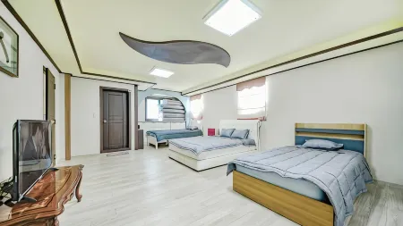 Hongcheon Landscape Pension Отели рядом с достопримечательностью «Hongcheon Saengmyeong Geongang Gwahakgwan»