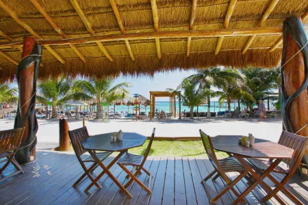 Quinto Sole by GuruHotel Отели в г. Махауаль