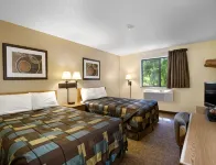 Super 8 by Wyndham Lewisburg Hotels in Fairlea