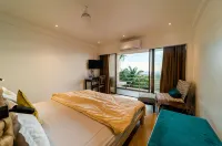 Avisa Nila Beach Resort Hotels in Devbag