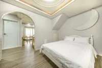 태안 호수와바다스파펜션