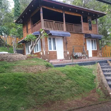 NK Villa Syariah and Cafe Prigen