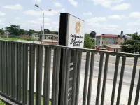 Carlton Gate Xclusive Hotel - Superior