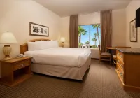 Club de Soleil All-Suite Resort Hotel a 