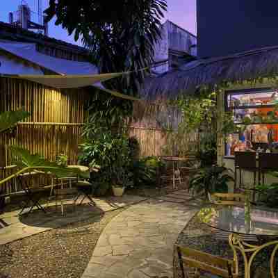 ViaVia Guesthouse Hotel Exterior