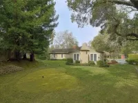 Spacious estate near charming downtown Saratoga and the Montalvo Arts Center. Hotels in Saratoga