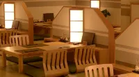 Plaza East Cabin -Male Only- - sarapan