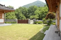 Yangpyeong Hanok Yeonga Pension โรงแรมใกล้ตลาด Yangsuri Market