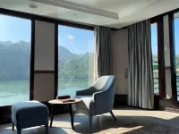 Verdure Lotus Classic Cruise on Lan Ha Bay