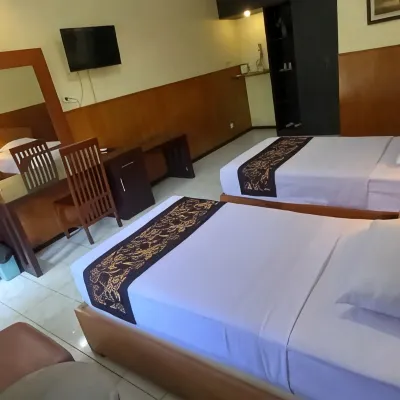 Hotel Mitra Inn Hotel berhampiran Stesen Kediri