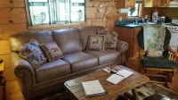 Peaceful Treasure 2-bedroom Riverfront Cabin in Franklin NC