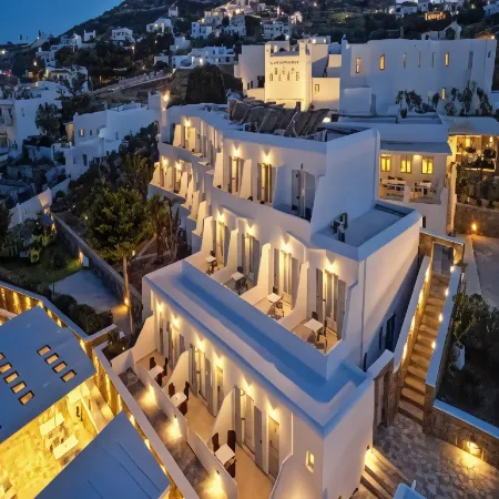 Yiannaki Hotel Отели рядом с достопримечательностью «Пляж Корфос»