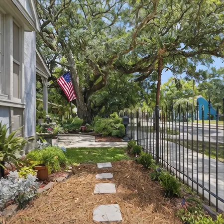 HEART OF BILOXI- Tudor Cottage- Walk to the beach and Beau Rivage