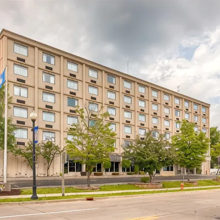 Best Western Riverfront Inn