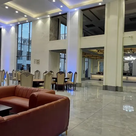 Sparsh Hotel & Resort by Spree Отели в г. Барейли