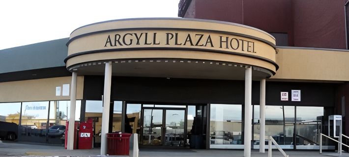 Argyll Plaza Hotel Hotel di Edmonton