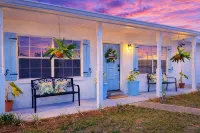 La Casita Pool & Game Room Fenced Yard! - Wifi