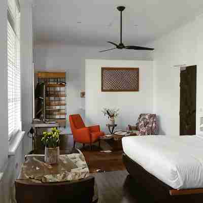 Circa 1928 Rooms