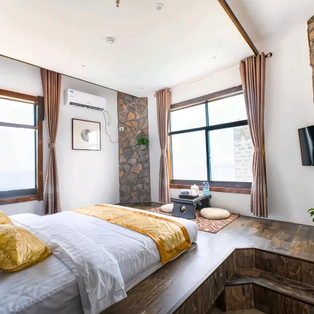 Junshan Guanhai Inn