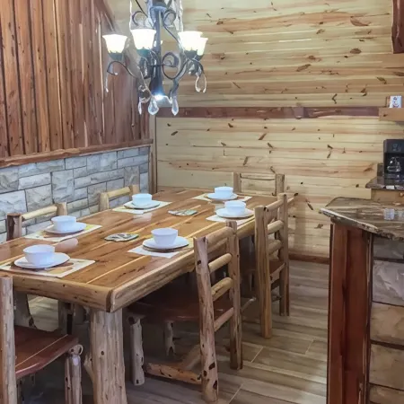 Luxury Getaway | Mountain/River Views, BBQ/Fishing