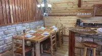 Luxury Getaway | Mountain/River Views, BBQ/Fishing