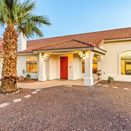 The Golden Oasis : Pool & Game Room 4BDRM 3BATH 12BED