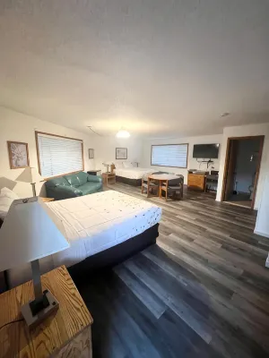 Cedarwood Inn of Ashland