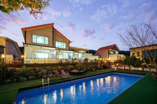 Cheongju Cheongyeongdae Kids Poolvilla - Villas