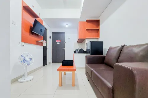 Warm and Minimalist 2Br at Serpong Garden Apartment by Travelio