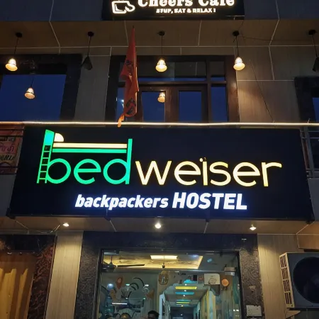 Bedweiser Backpackers Hostel