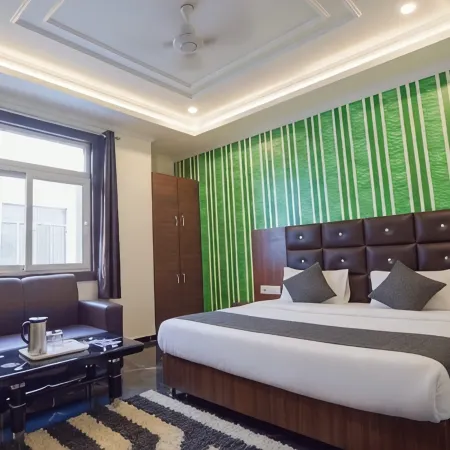 Fairvacanze Lucknow City Centre