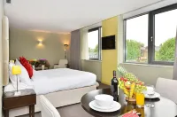 Axiom Park Hotel -  Apartamentos vacacionales
