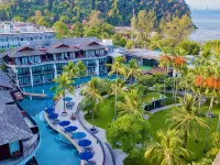 Holiday Ao Nang Beach Resort, Krabi Hotels near Monkey Trail