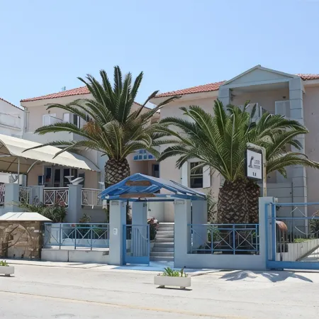 Dolphin Hotel