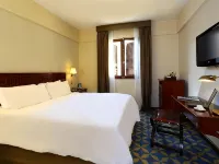 Costa del Sol Trujillo Centro โรงแรมในตรูฆีโย
