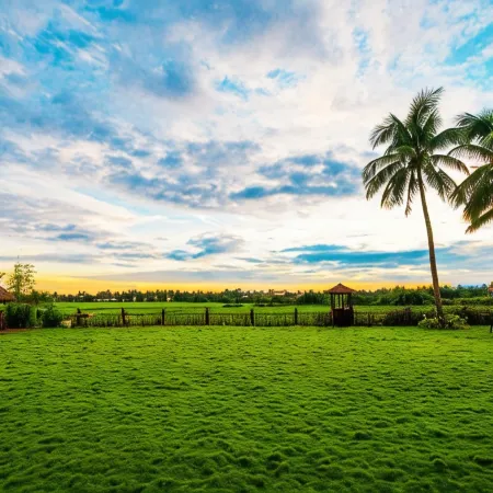 Legacy Hoi An Resort Отели рядом с достопримечательностью «Куа Дай»