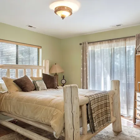 Grand Canyon 1b Loft/Suite at Historic Wrigley Ranch
