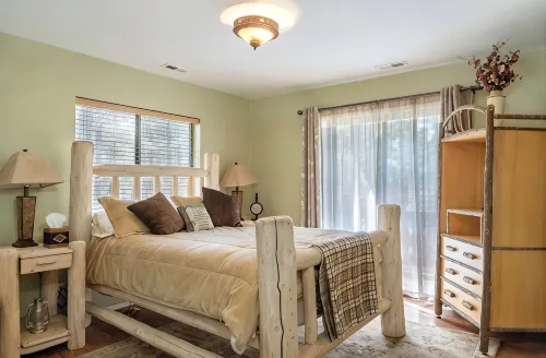 Grand Canyon 1b Loft/Suite at Historic Wrigley Ranch